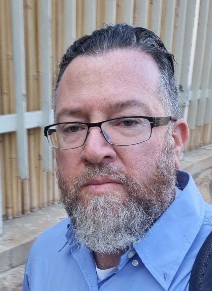 עפר שוחט